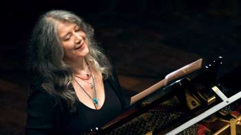 Martha Argerich, Anastasia Voltchok, Charles Dutoit en EPOS - De Europese Filharmonie van Zwitserland Martha Argerich, Anastasia Voltchok, Charles Dutoit en EPOS - De Europese Filharmonie van Zwitserland