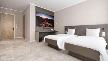 Lichte en moderne tweepersoonskamer in het b_smart motel