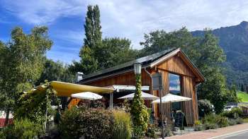 Buitenkant van restaurant Specki