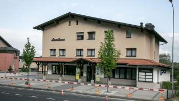 Buitenkant van het Landhaus Boutique Motel