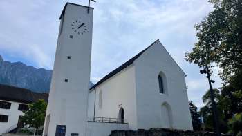 Buitenaanzicht van de Sint-Pieterskerk