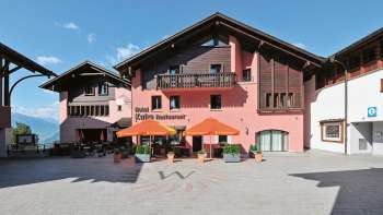 Buitenkant van Hotel Kulm in Triesenberg