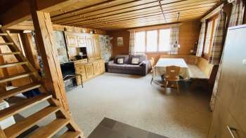 Woonkamer vakantiehuis Wisli