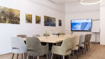 RhiQuäll" seminarruimte in het Business Centre