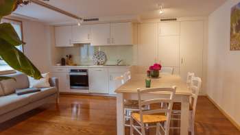 Keuken en woonkamer vakantiewoning Mittagsspitze