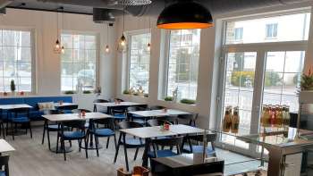 Modern ingerichte eetzaal van «Gsund & munter»