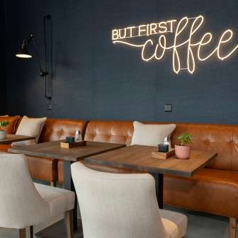 Stijlvol hotel met gezellig café in Vaduz. Perfect voor ontspannende pauzes, lekkere koffie & moderne kamers. Ontdek & voel je nu goed!