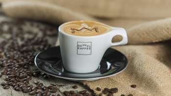 Inname van lekkere koffie uit Demmel in Liechtenstein