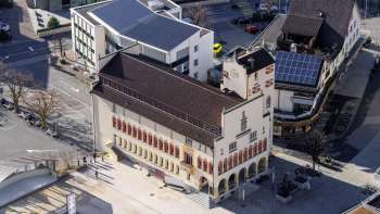 Luchtfoto van het stadshuis Vaduz 