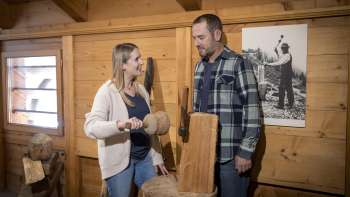 Bezoekers van het Walser Museum